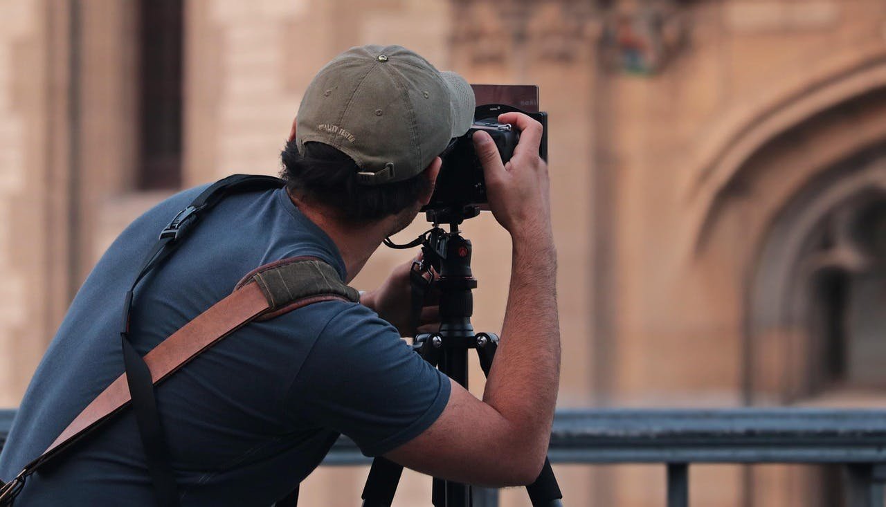 Cost to hire a photographer in Dubai